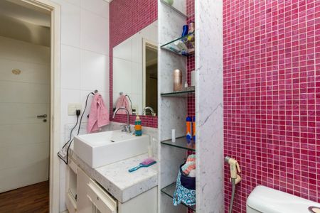 Apartamento à venda com 200m², 4 quartos e 4 vagasBanheiro da Suíte 3