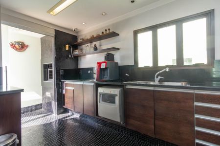 Apartamento à venda com 200m², 4 quartos e 4 vagasCozinha
