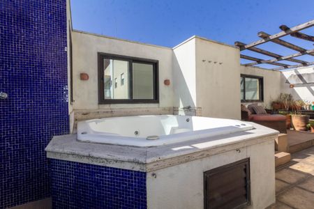 Apartamento à venda com 200m², 4 quartos e 4 vagasVaranda gourmet