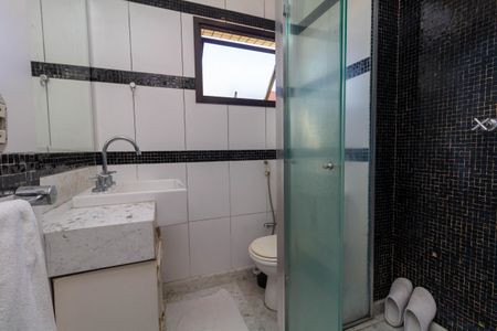 Apartamento à venda com 200m², 4 quartos e 4 vagasBanheiro da Suíte 1
