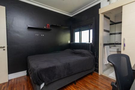 Apartamento à venda com 200m², 4 quartos e 4 vagasSuíte 1