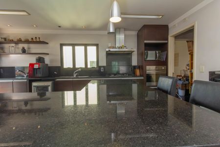 Apartamento à venda com 200m², 4 quartos e 4 vagasCozinha