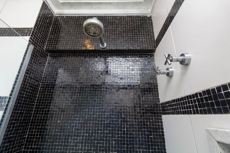 Apartamento à venda com 200m², 4 quartos e 4 vagasBanheiro da Suíte 1