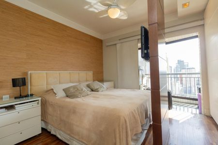 Apartamento à venda com 200m², 4 quartos e 4 vagasSuíte 2