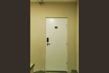 Apartamento para alugar com 35m², 1 quarto e sem vaga Apartamento para alugar com 35m², 1 quarto e sem vagaPorta
