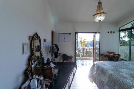 Casa de condomínio para alugar com 900m², 5 quartos e 6 vagas Casa de condomínio para alugar com 900m², 5 quartos e 6 vagasSuíte 3