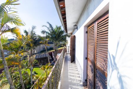 Casa de condomínio para alugar com 900m², 5 quartos e 6 vagas Casa de condomínio para alugar com 900m², 5 quartos e 6 vagasVaranda da Suíte 3