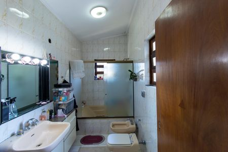 Casa de condomínio para alugar com 900m², 5 quartos e 6 vagas Casa de condomínio para alugar com 900m², 5 quartos e 6 vagasBanheiro da Suíte 1