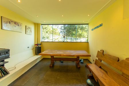 Casa de condomínio para alugar com 900m², 5 quartos e 6 vagas Casa de condomínio para alugar com 900m², 5 quartos e 6 vagasSalão de festas