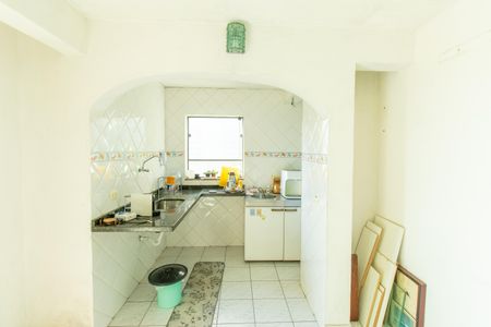 Casa de condomínio para alugar com 900m², 5 quartos e 6 vagas Casa de condomínio para alugar com 900m², 5 quartos e 6 vagasCozinha andar inferior