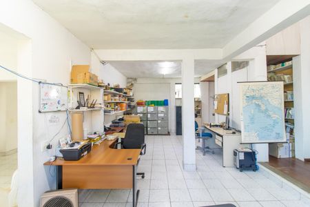 Casa de condomínio para alugar com 900m², 5 quartos e 6 vagas Casa de condomínio para alugar com 900m², 5 quartos e 6 vagasEspaço andar inferior