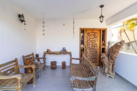 Casa de condomínio para alugar com 900m², 5 quartos e 6 vagas Casa de condomínio para alugar com 900m², 5 quartos e 6 vagasFrente do imóvel