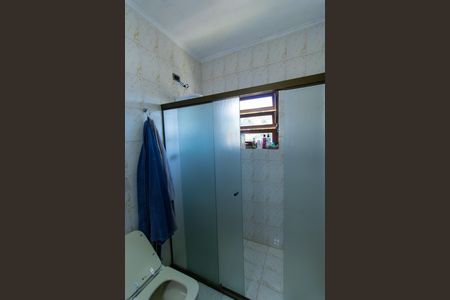 Casa de condomínio para alugar com 900m², 5 quartos e 6 vagas Casa de condomínio para alugar com 900m², 5 quartos e 6 vagasBanheiro da Suíte 2