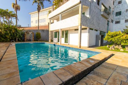 Casa de condomínio para alugar com 900m², 5 quartos e 6 vagas Casa de condomínio para alugar com 900m², 5 quartos e 6 vagasPiscina