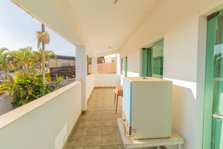 Casa de condomínio para alugar com 900m², 5 quartos e 6 vagas Casa de condomínio para alugar com 900m², 5 quartos e 6 vagasÁrea externa