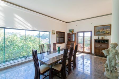 Casa de condomínio para alugar com 900m², 5 quartos e 6 vagas Casa de condomínio para alugar com 900m², 5 quartos e 6 vagasSala