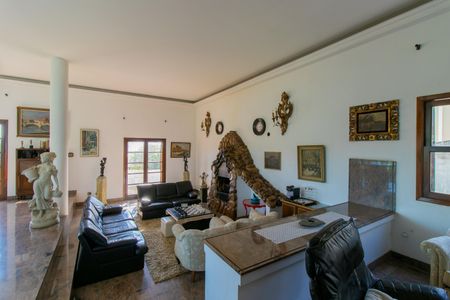 Casa de condomínio para alugar com 900m², 5 quartos e 6 vagas Casa de condomínio para alugar com 900m², 5 quartos e 6 vagasSala