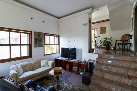 Casa de condomínio para alugar com 900m², 5 quartos e 6 vagas Casa de condomínio para alugar com 900m², 5 quartos e 6 vagasSala