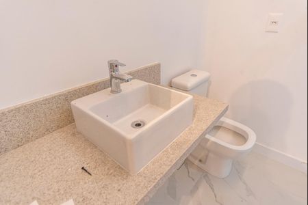 Apartamento à venda com 94m², 2 quartos e 2 vagasBanheiro do Quarto 2