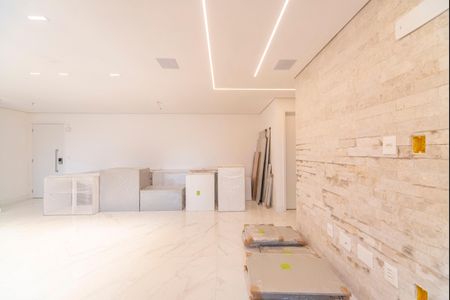 Apartamento à venda com 94m², 2 quartos e 2 vagasSala