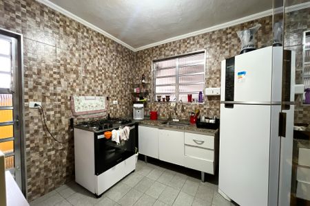 Casa à venda com 80m², 2 quartos e 2 vagas Casa à venda com 80m², 2 quartos e 2 vagasCozinha