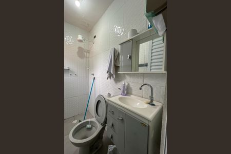 Casa à venda com 80m², 2 quartos e 2 vagas Casa à venda com 80m², 2 quartos e 2 vagasBanheiro 2