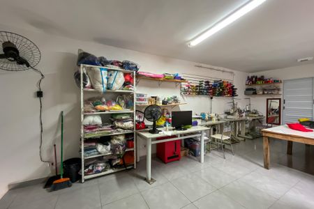 Casa à venda com 80m², 2 quartos e 2 vagas Casa à venda com 80m², 2 quartos e 2 vagasÁrea comum