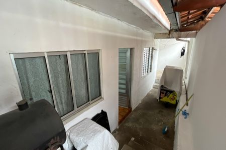 Casa à venda com 80m², 2 quartos e 2 vagas Casa à venda com 80m², 2 quartos e 2 vagasQuintal
