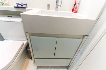 Apartamento à venda com 52m², 2 quartos e 1 vaga Apartamento à venda com 52m², 2 quartos e 1 vagaBanheiro