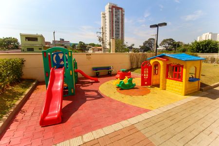 Apartamento à venda com 52m², 2 quartos e 1 vaga Apartamento à venda com 52m², 2 quartos e 1 vagaÁrea comum - Playground
