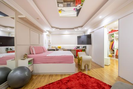 Casa à venda com 350m², 3 quartos e 4 vagasSuíte 1