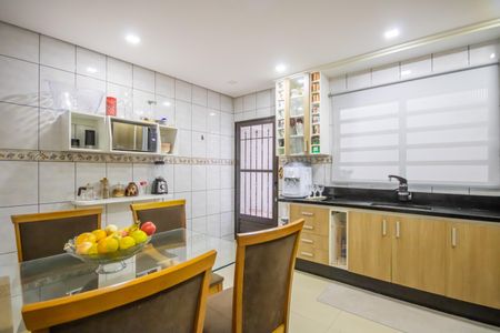 Casa à venda com 350m², 3 quartos e 4 vagasCozinha