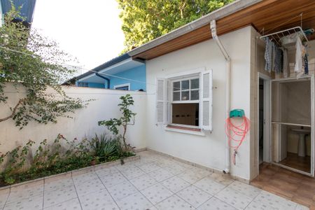 Casa para alugar com 200m², 3 quartos e 2 vagasQuintal