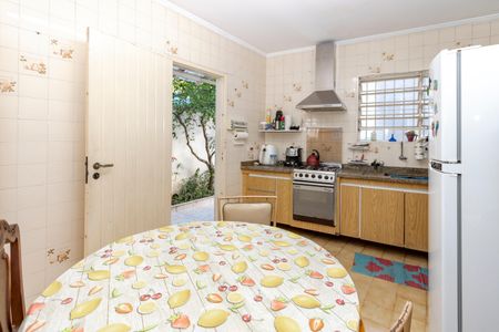 Casa para alugar com 200m², 3 quartos e 2 vagasCozinha