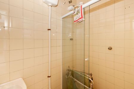 Casa para alugar com 200m², 3 quartos e 2 vagasBanheiro de Serviço