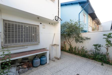 Casa para alugar com 200m², 3 quartos e 2 vagasQuintal