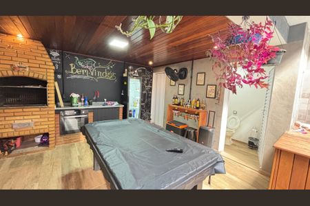 Casa à venda com 200m², 3 quartos e 2 vagasQuintal - Area de Lazer