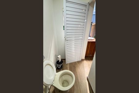 Casa à venda com 200m², 3 quartos e 2 vagasQuintal - Area de Lazer - Banheiro