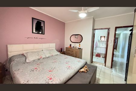 Casa à venda com 200m², 3 quartos e 2 vagasSuite