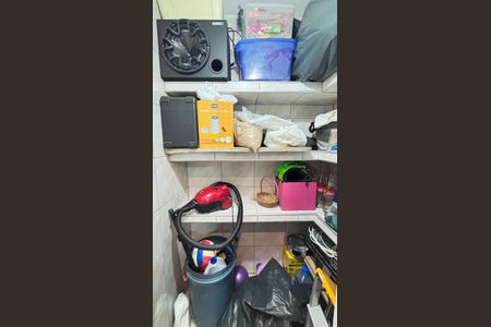 Casa à venda com 200m², 3 quartos e 2 vagasQuintal - Area de Lazer - Despensa