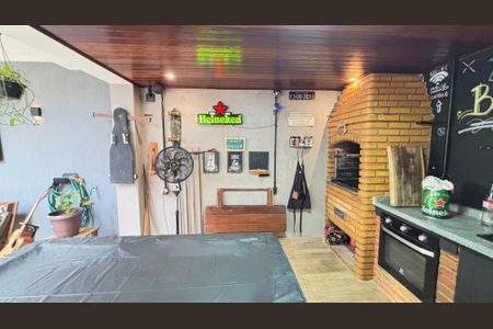 Casa à venda com 200m², 3 quartos e 2 vagasQuintal - Area de Lazer