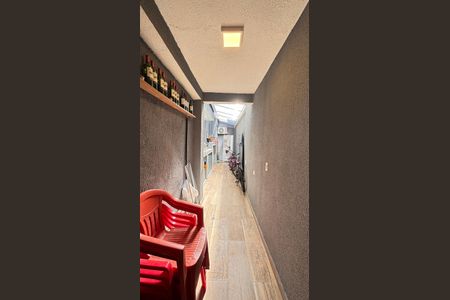 Casa à venda com 200m², 3 quartos e 2 vagasCorredor - Quintal