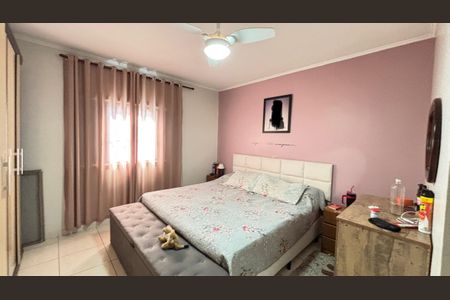 Casa à venda com 200m², 3 quartos e 2 vagasSuite