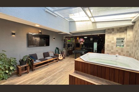 Casa à venda com 200m², 3 quartos e 2 vagasQuintal - Area de Lazer