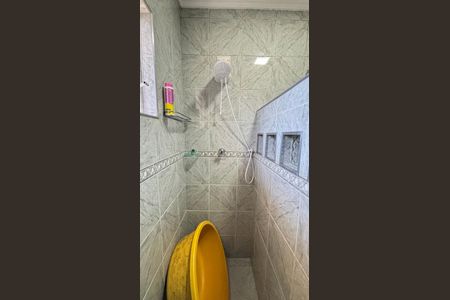 Casa à venda com 200m², 3 quartos e 2 vagasBanheiro