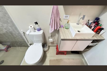 Casa à venda com 200m², 3 quartos e 2 vagasBanheiro da Suíte