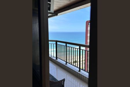 Apartamento à venda com 125m², 2 quartos e 2 vagasVaranda