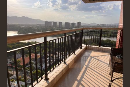 Apartamento à venda com 125m², 2 quartos e 2 vagasVaranda