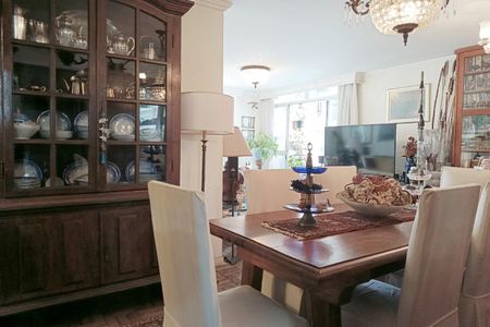 Apartamento à venda com 150m², 3 quartos e 1 vaga Apartamento à venda com 150m², 3 quartos e 1 vagaSala de jantar