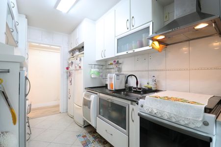 Apartamento à venda com 96m², 3 quartos e 2 vagasCozinha